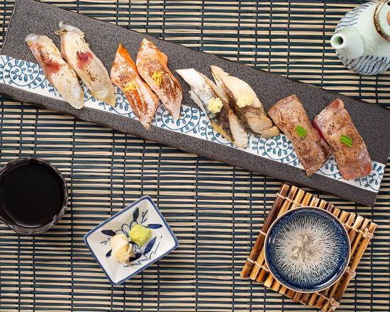 Aburi Sushi (8pcs) 火炙寿司拼盘（8）